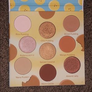 Eyeshadow palette